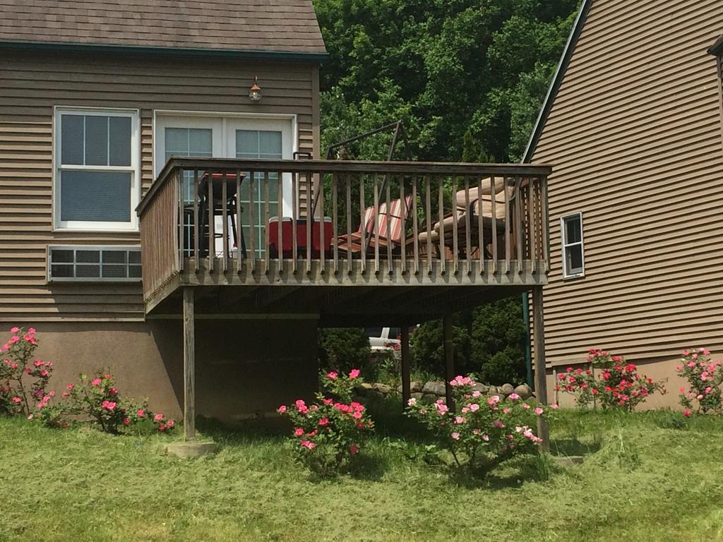 Spruce Hill Inn&Cottages Mansfield Exterior foto